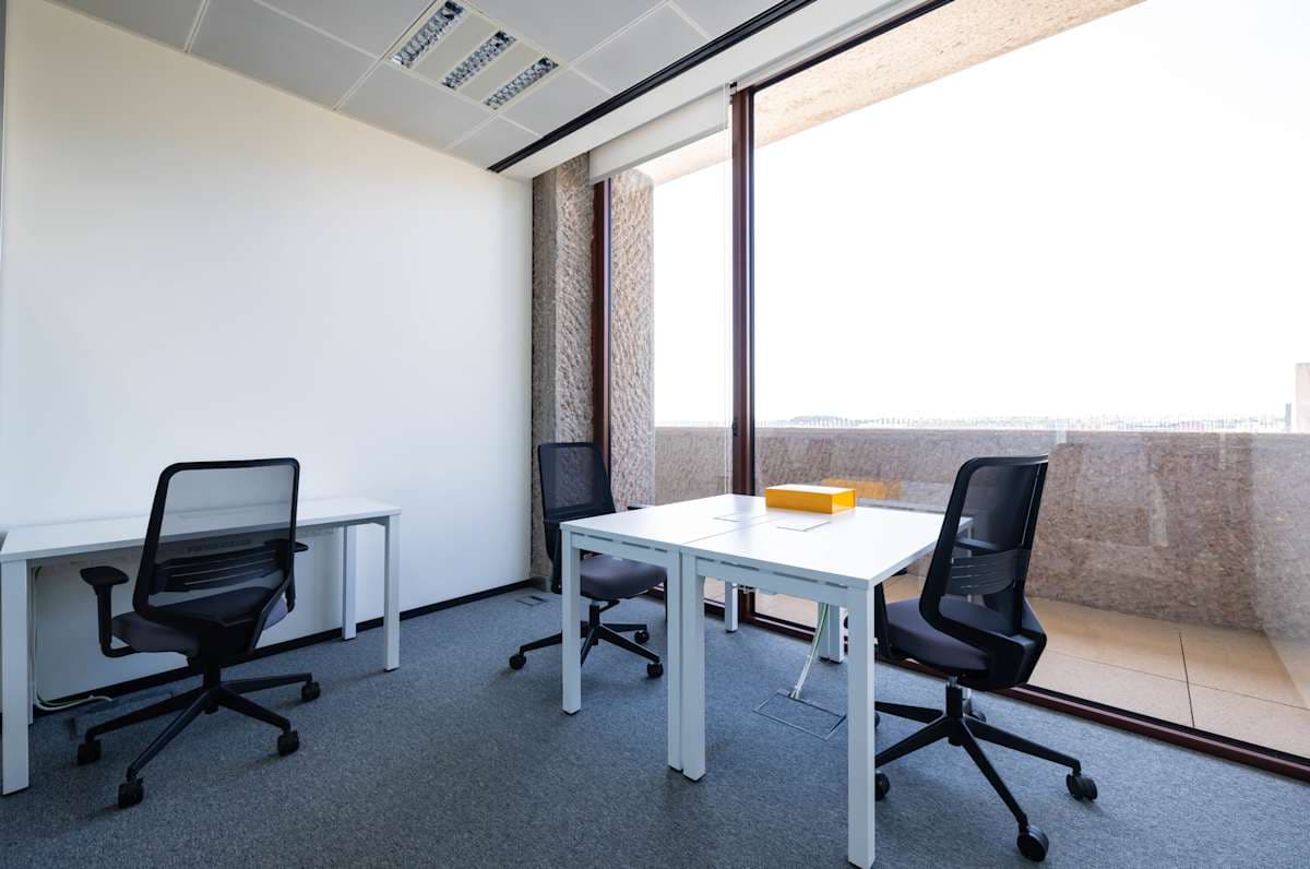 Regus Barajas interior photo 7