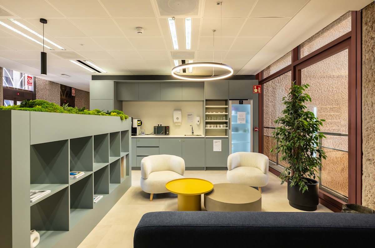 Regus Luca de Tena interior photo 5