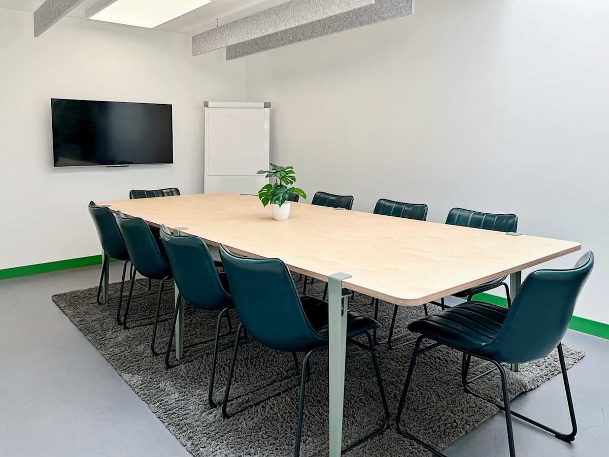 HQ Fulham interior photo 3