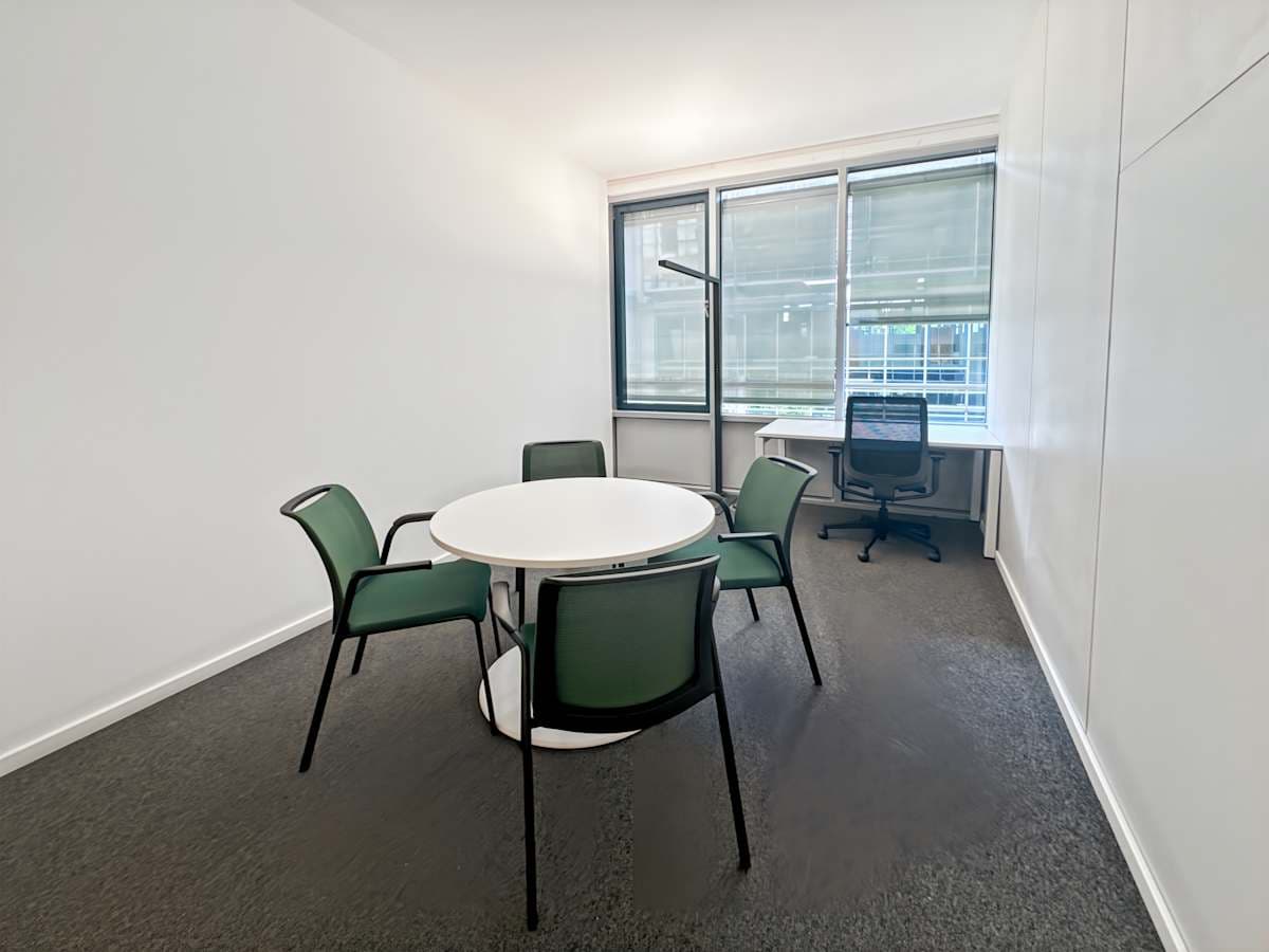 Regus Carl-Benz-Strasse interior photo 9