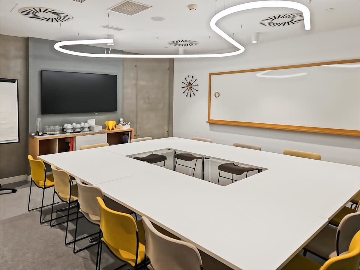 Spaces Torre Llevant interior photo 3
