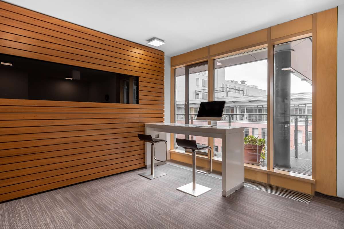 Regus - Munich Laim interior photo 5