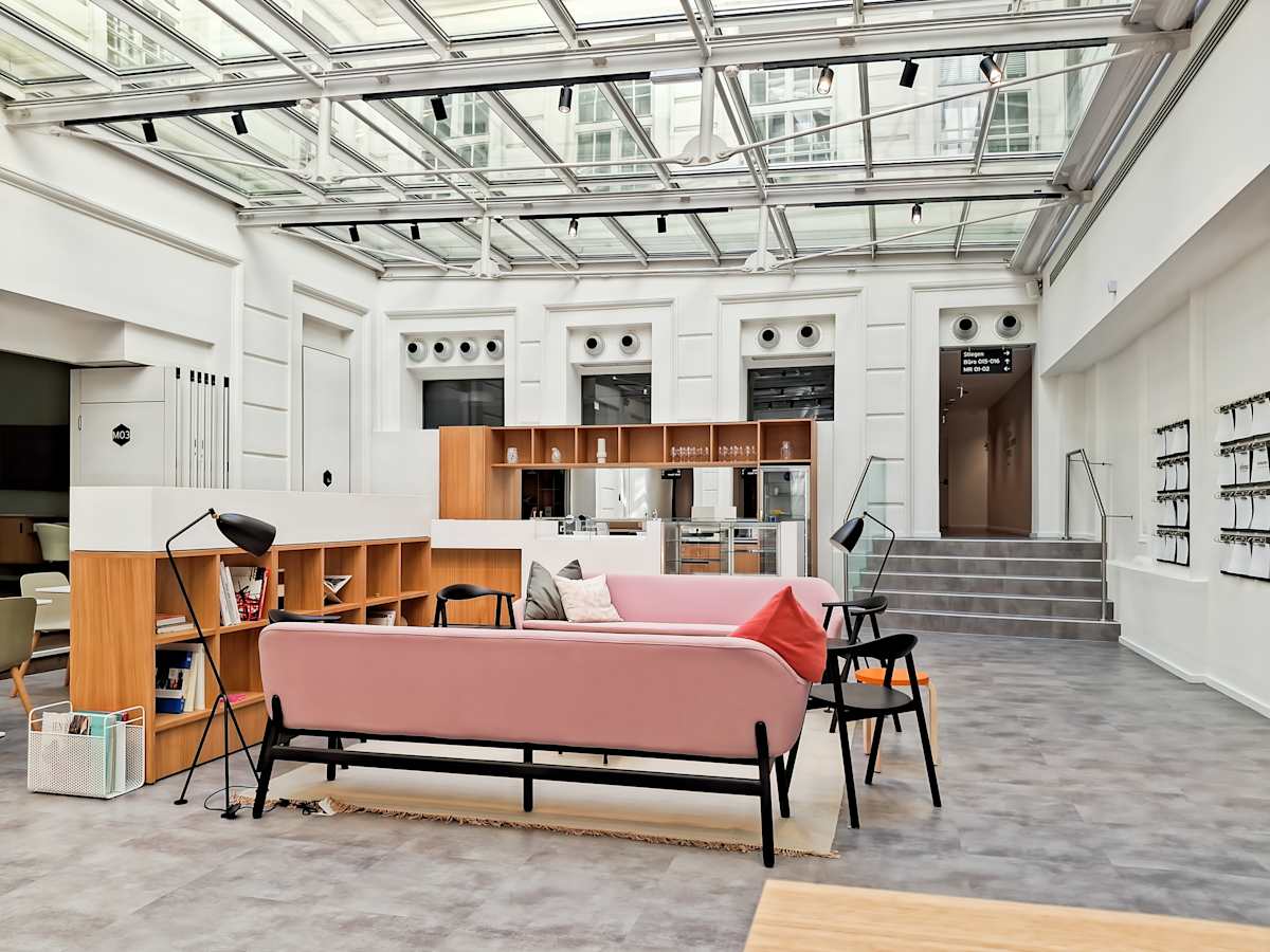 Spaces Schwarzenbergplatz 2 interior photo 13