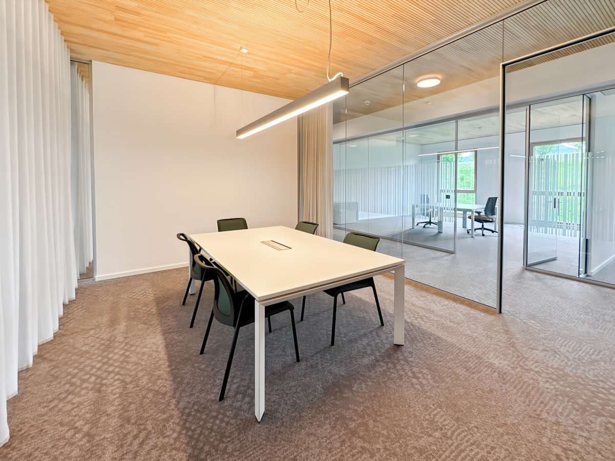Regus Metzingen interior photo 9