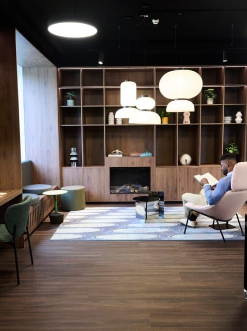 HNK Amsterdam Sloterdijk interior photo 9