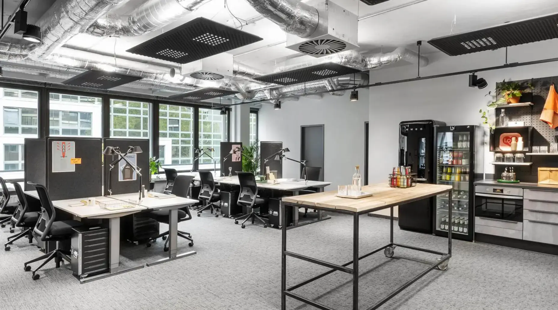 How Much Does a Coworking Space Cost in Frankfurt in 2025?