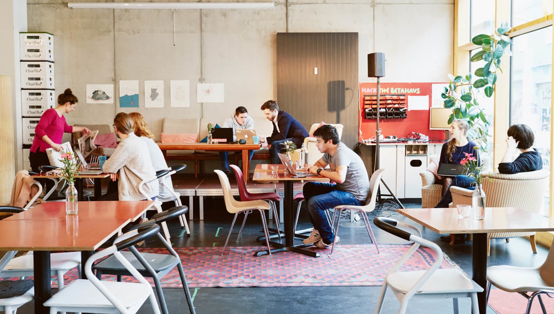 Najlepsze biura i coworking w Düsseldorfie Stadtbezirk 1 – blisko restauracji