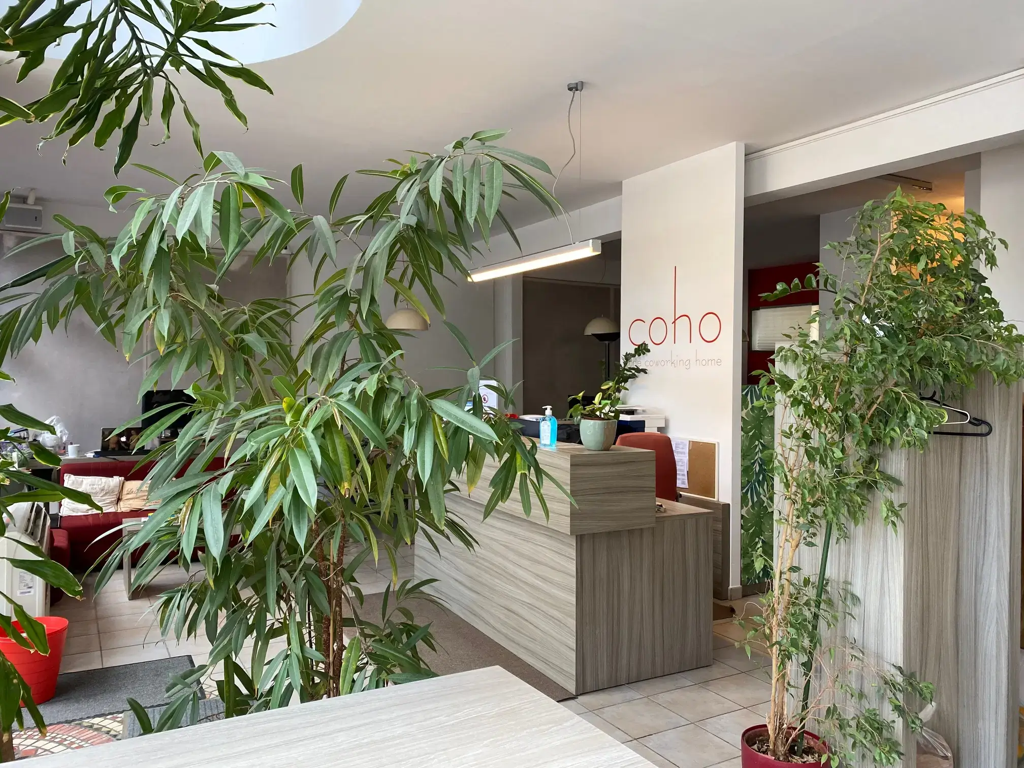 coho - the coworking home interior photo 1