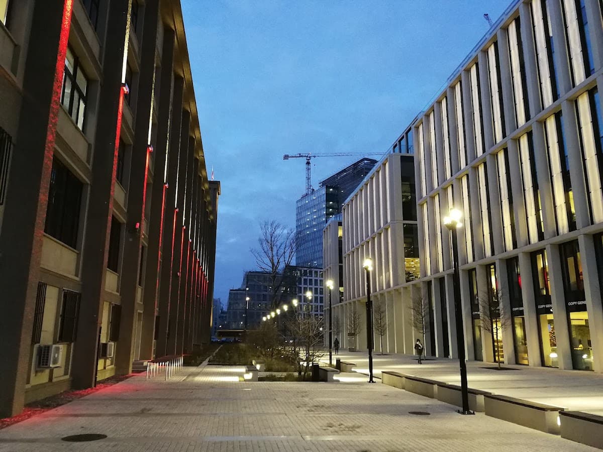 HubHub Warsaw interior photo 1