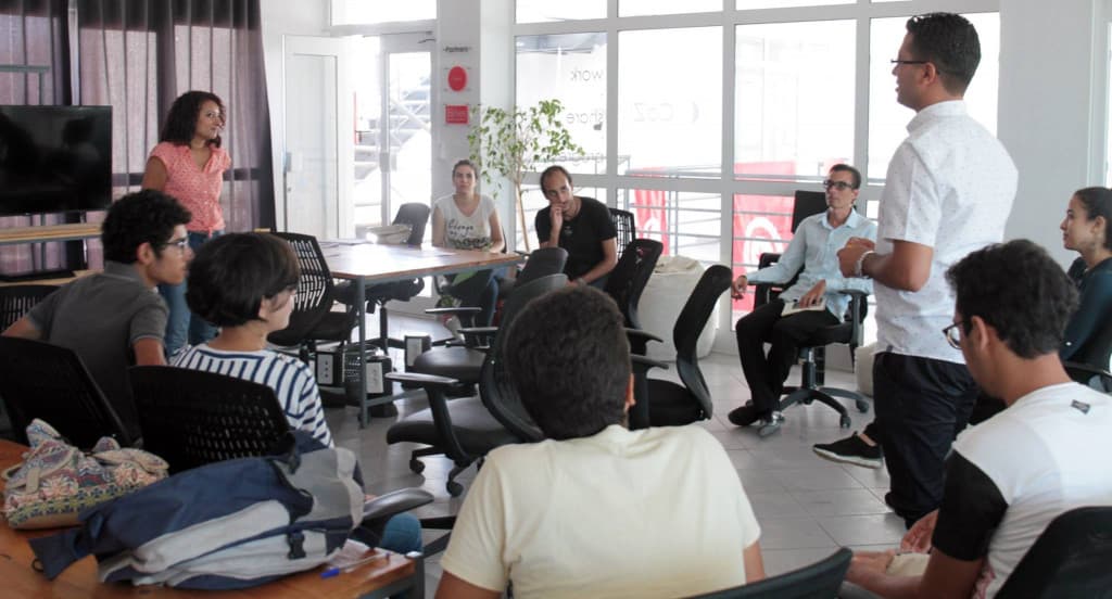 CoZi Coworking Café