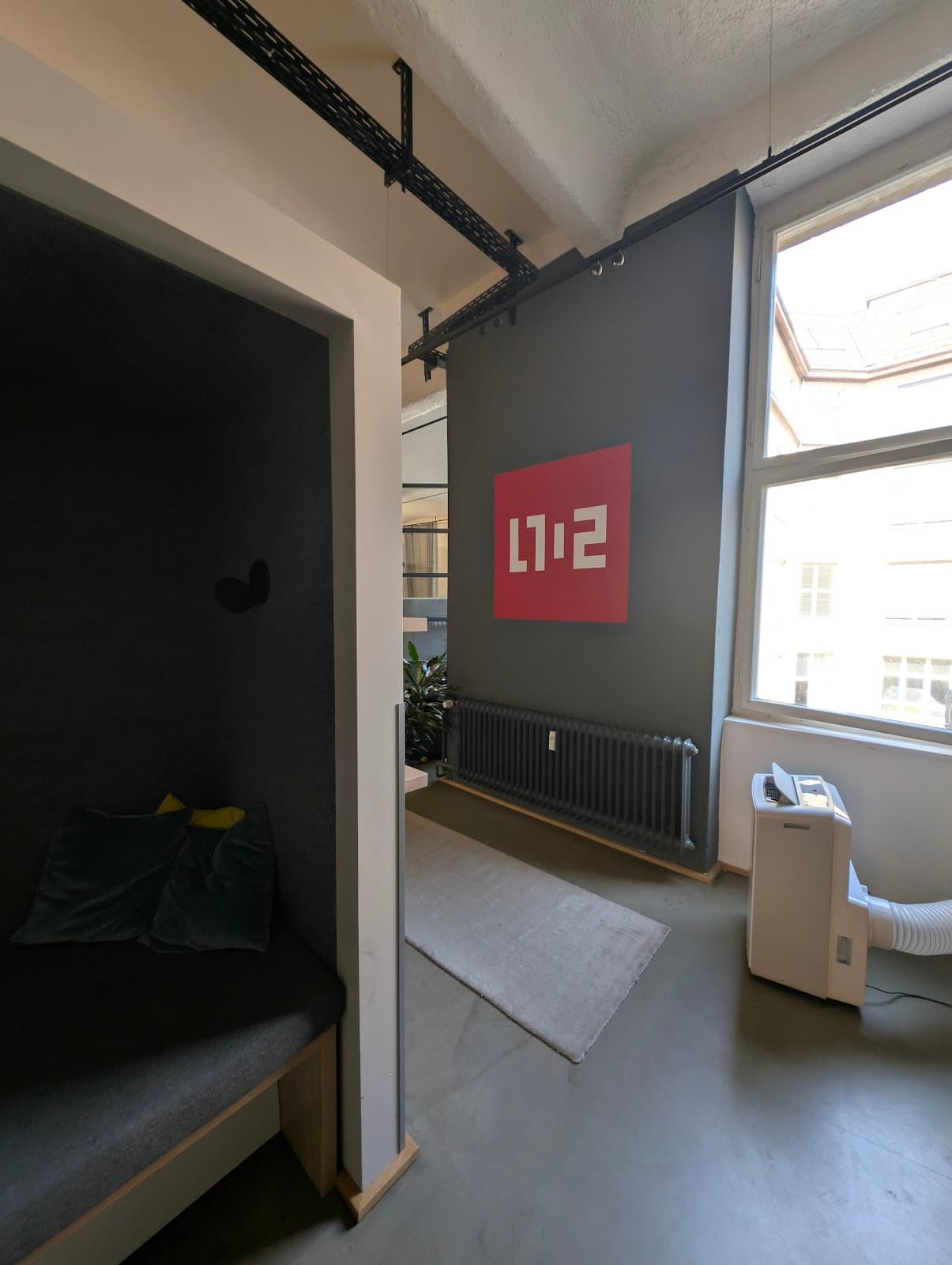 coworkingberlin interior photo 1