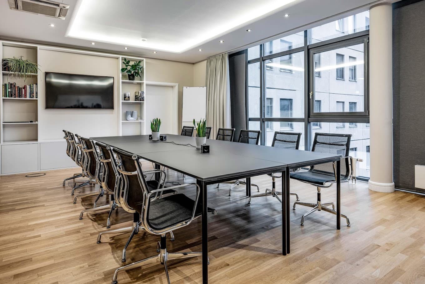 Office Club Berlin Friedrichstraße interior photo 2