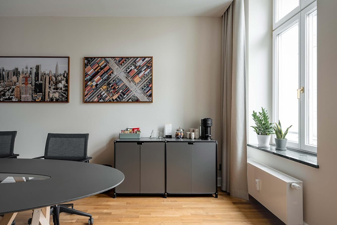 Office Club Berlin Friedrichstraße interior photo 3