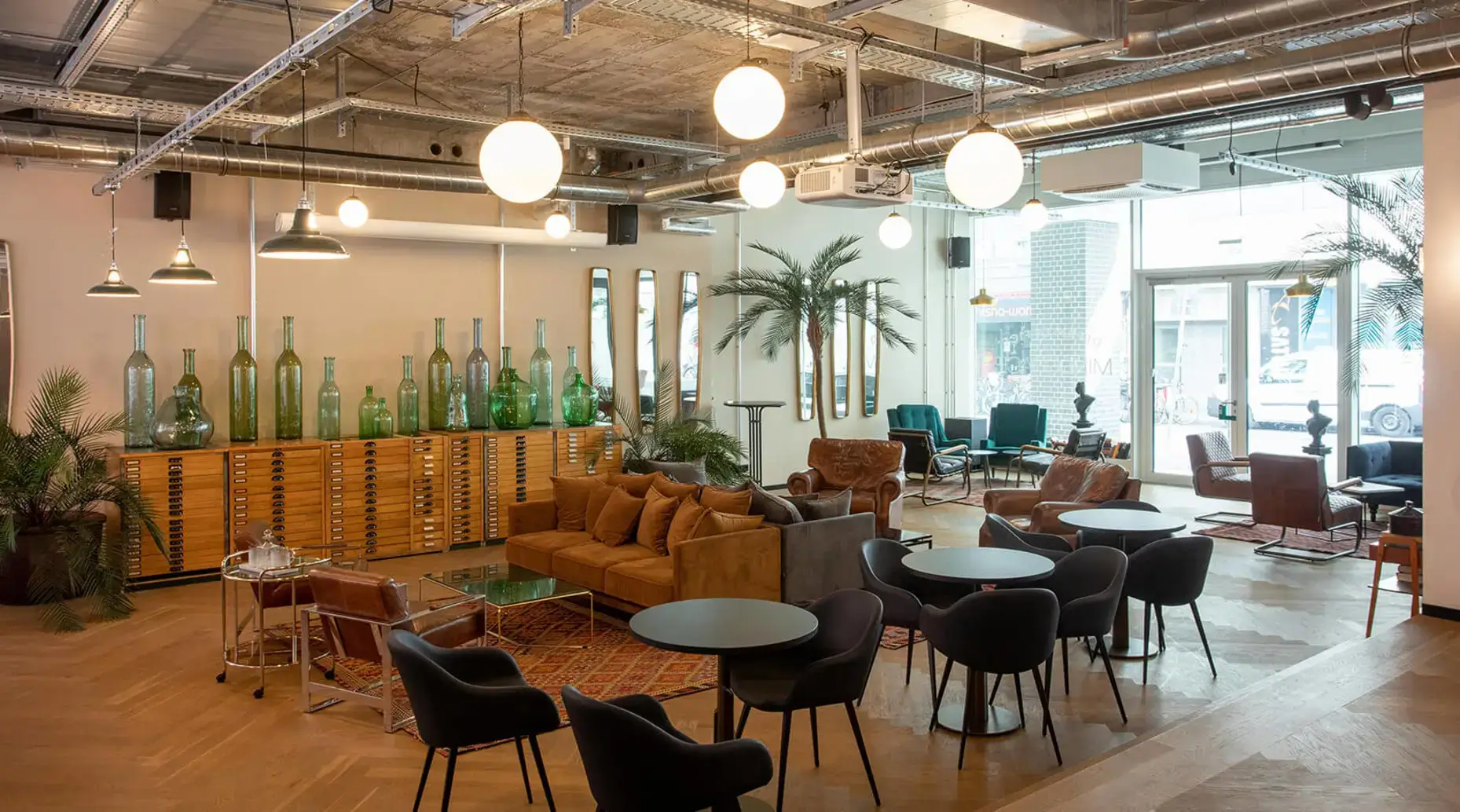 Mindspace Stachus interior photo 5