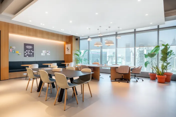Regus Dusseldorf Johannstraße interior photo 5