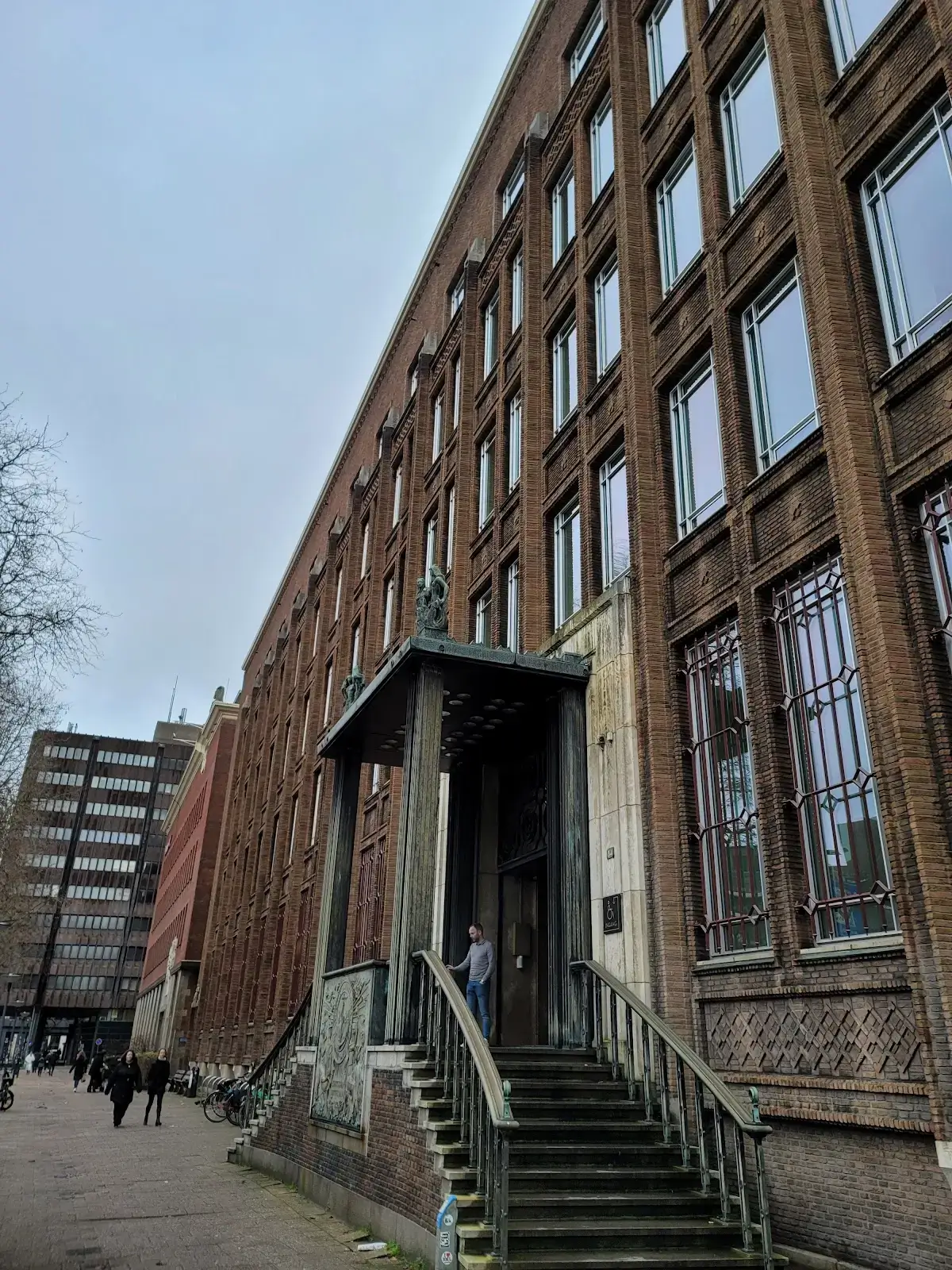 Tribes Rotterdam Blaak interior photo 2