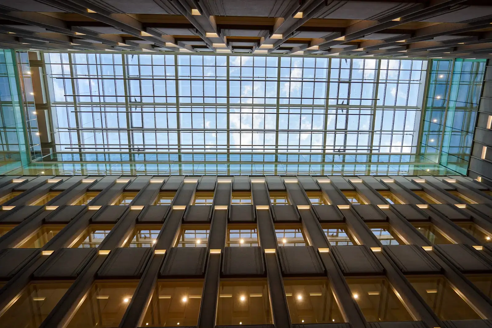 Tribes Rotterdam Blaak interior photo 6