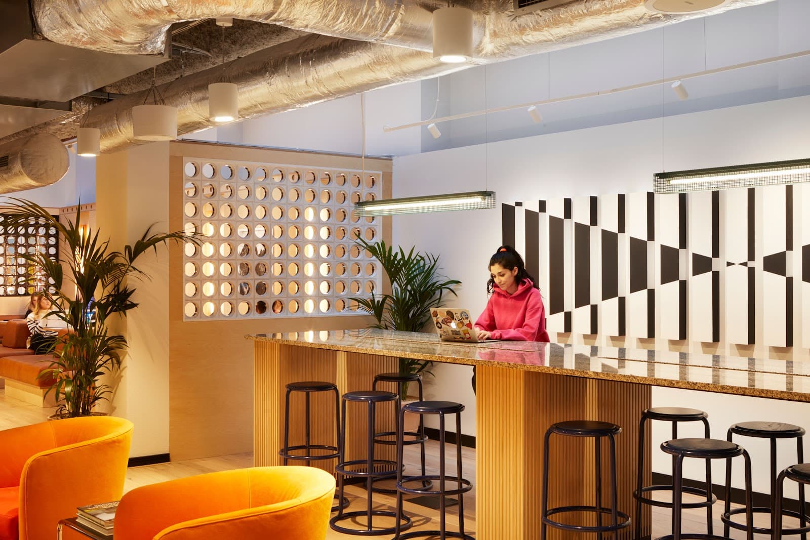 WeWork Waterhouse Square interior photo 4