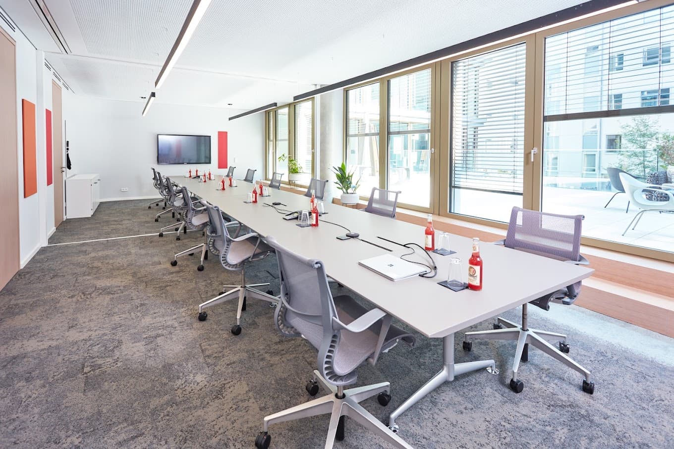 HELIX HUB interior photo 4