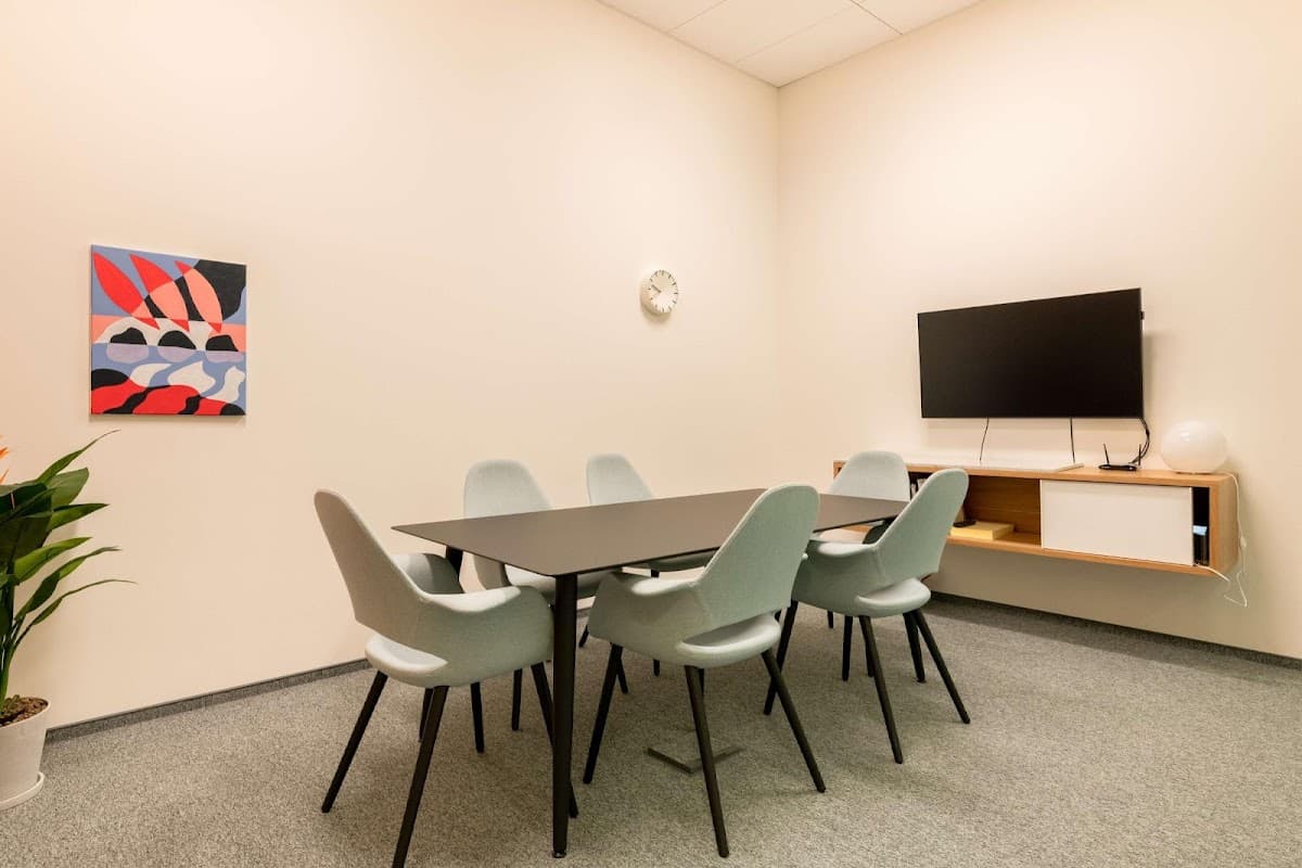 Regus Marszalkowska Center interior photo 8
