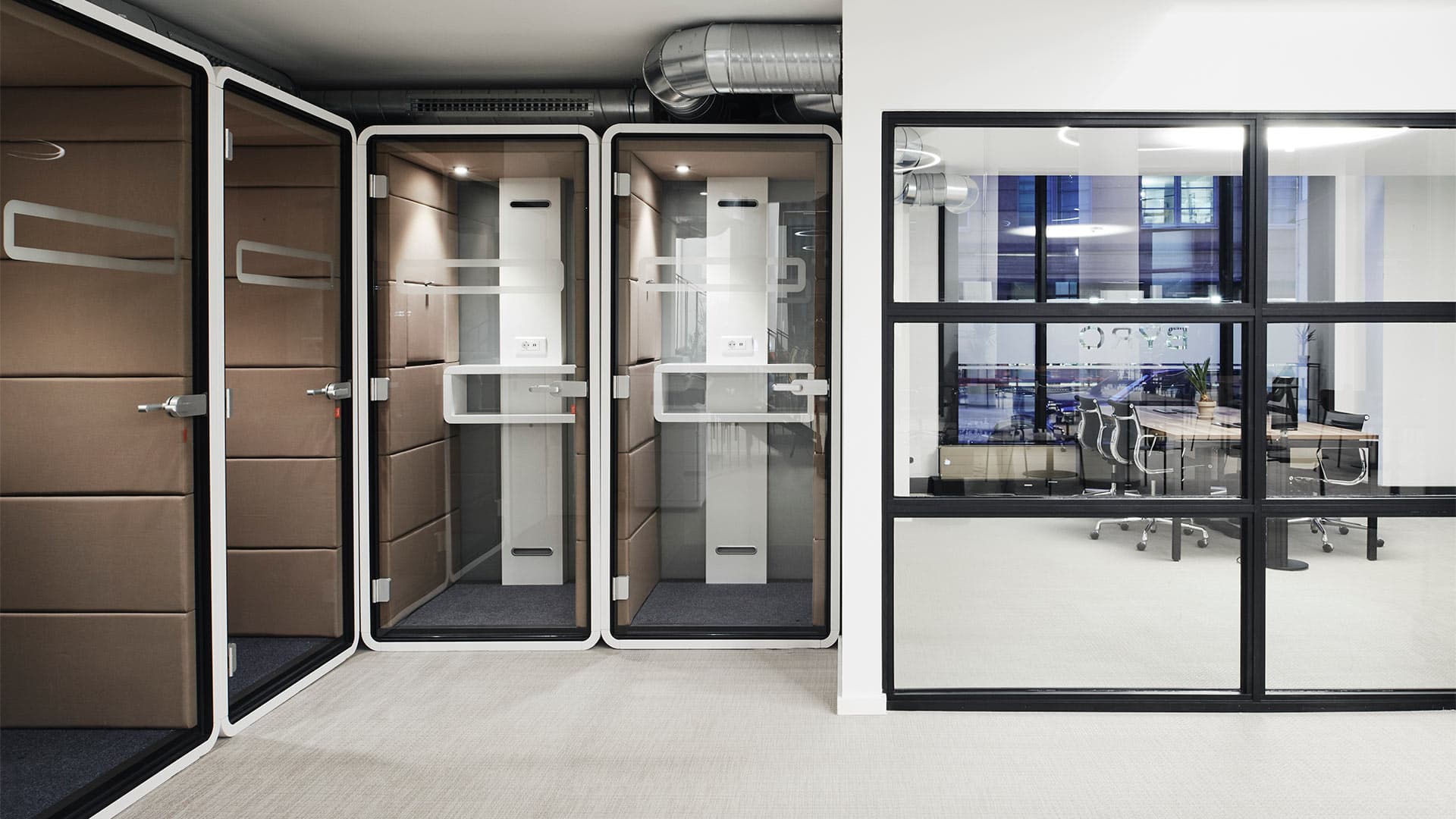 The BYRO interior photo 5