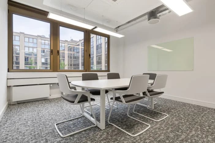 Regus Munich Peak interior photo 4