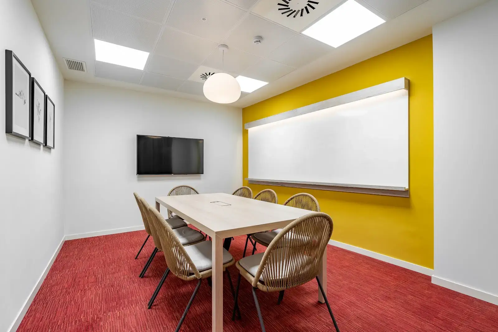 Utopicus José Abascal interior photo 3