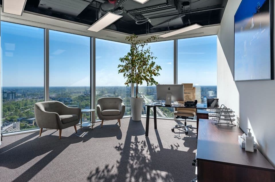 OmniOffice The Warsaw HUB interior photo 2