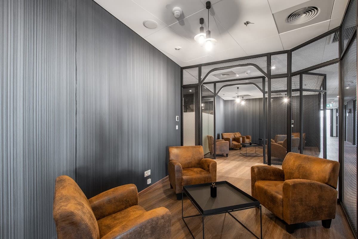 OmniOffice The Warsaw HUB interior photo 4