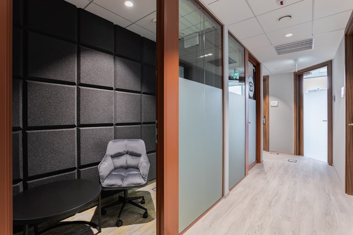 OmniOffice Warsaw UNIT interior photo 4