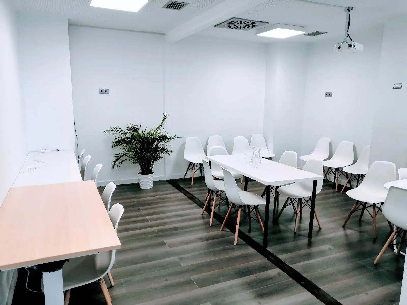 Innovation Campus Malaga interior photo 7