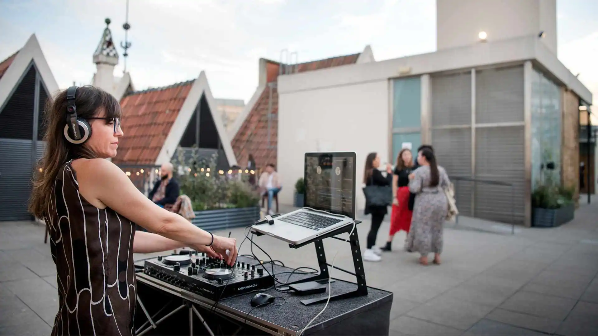 Cloudworks Tuset - Diagonal interior photo 14