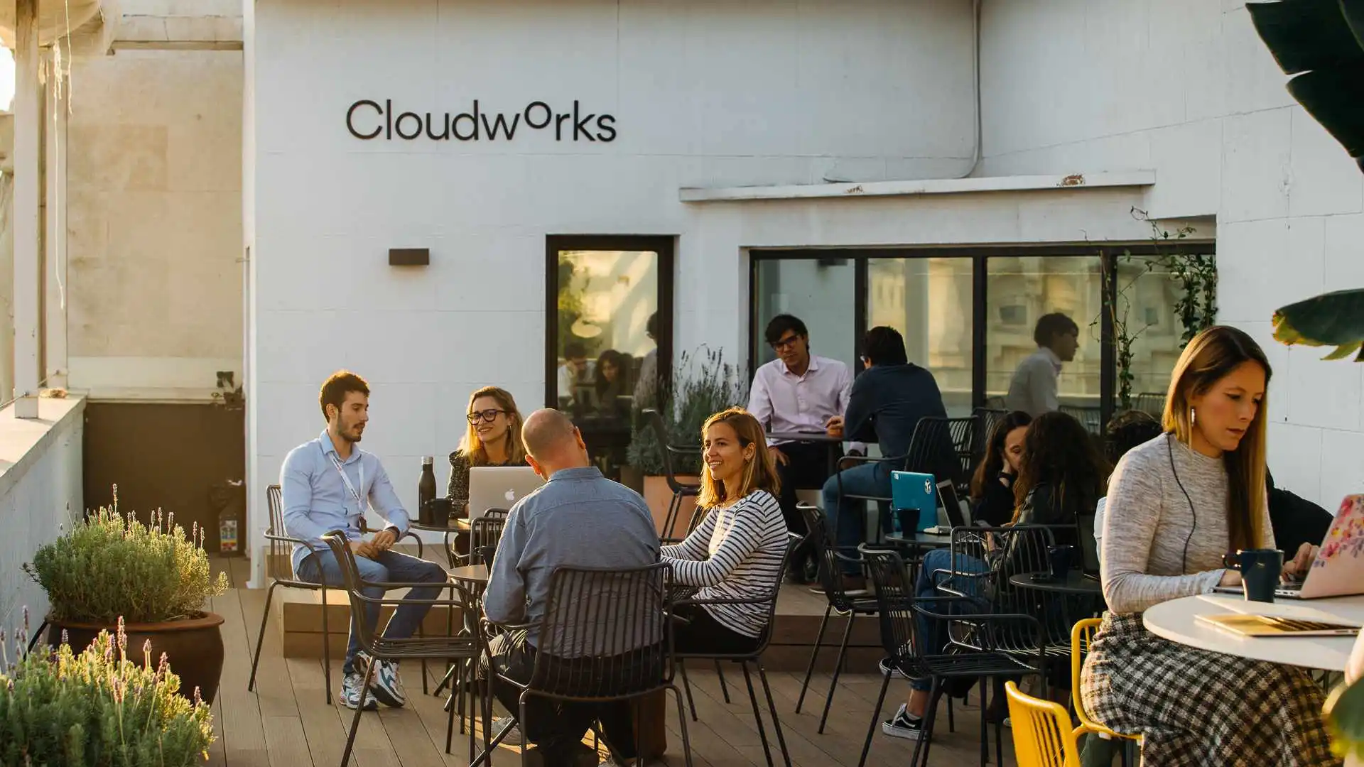 Cloudworks Tuset - Diagonal interior photo 15