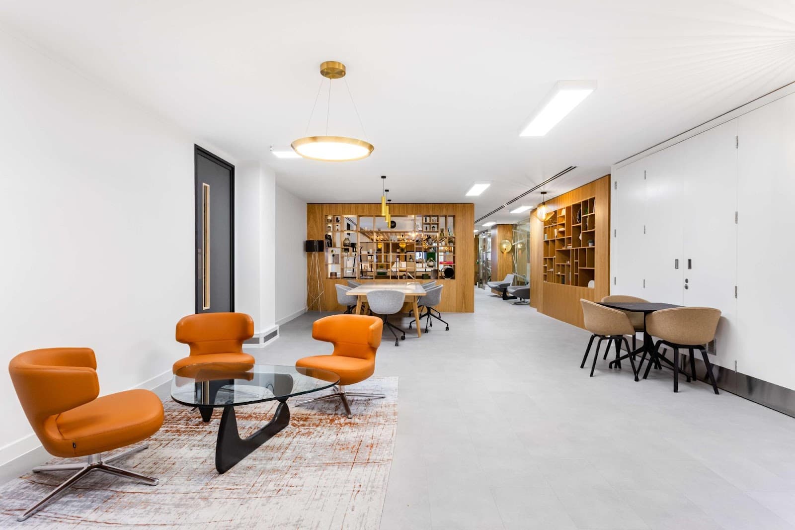 Signature by Regus - London Berkeley Square interior photo 2