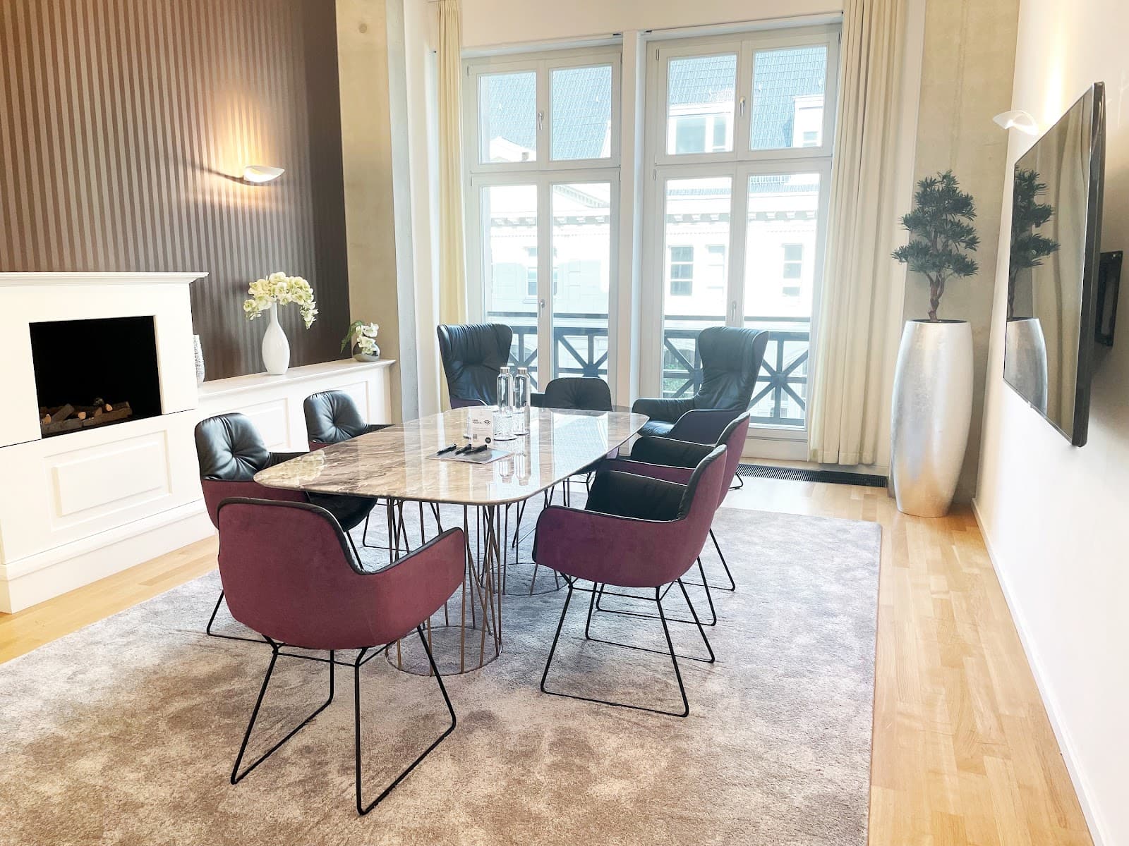 Satellite Office Berlin Unter den Linden 10 interior photo 6