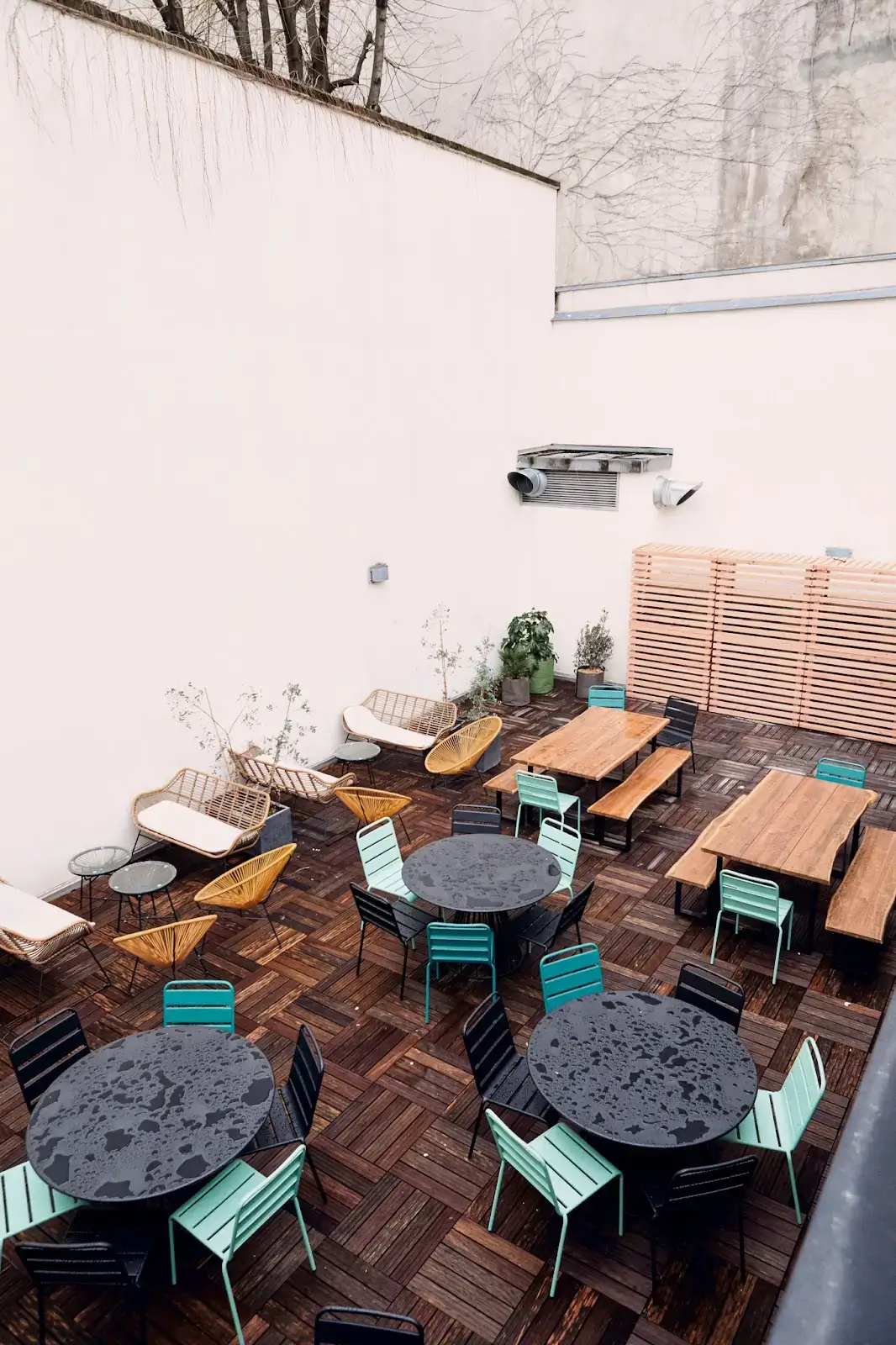 Morning, Duhesme interior photo 3