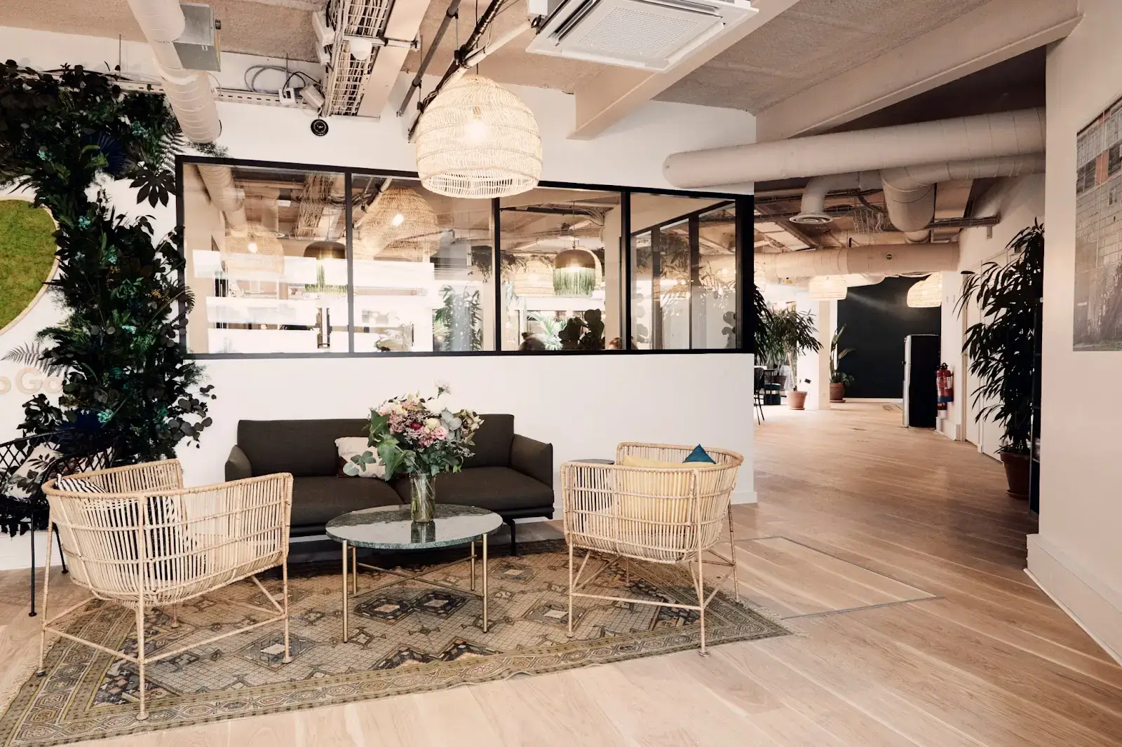 Morning, Duhesme interior photo 6