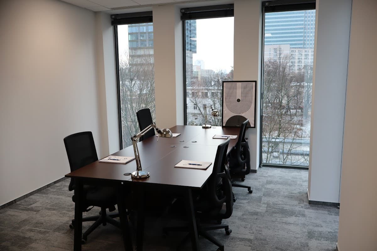 OmniOffice Grzybowska Park+ interior photo 7