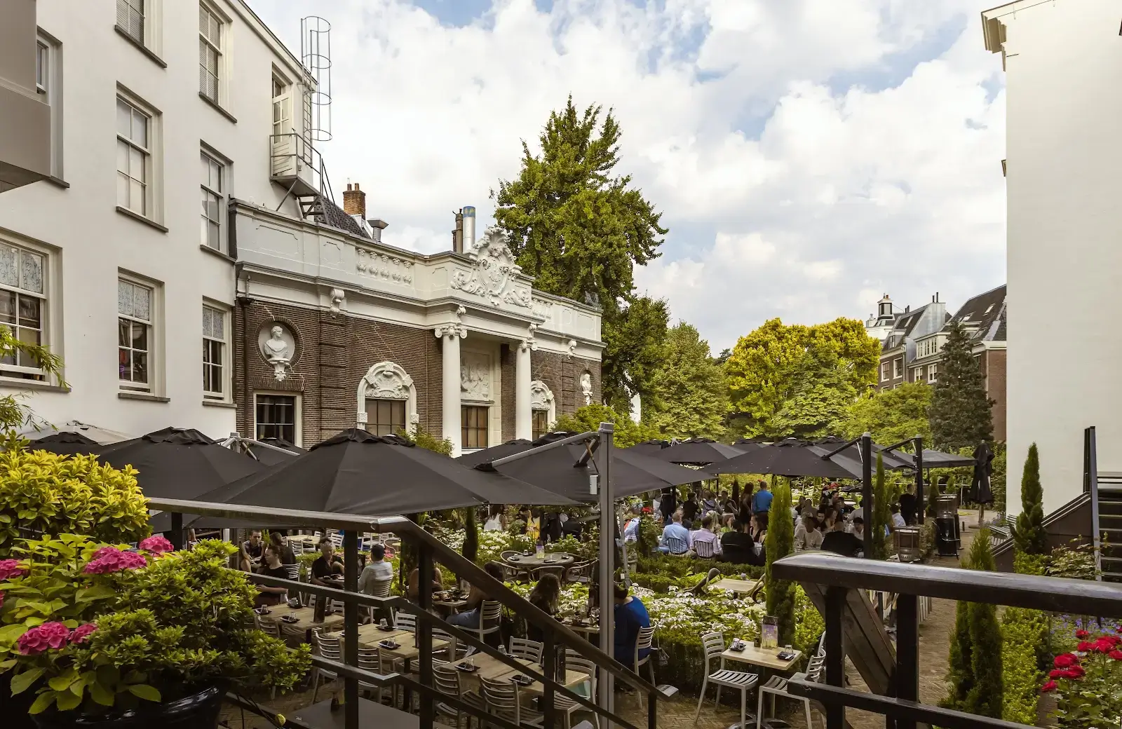 beyond Gouden Bocht interior photo 4