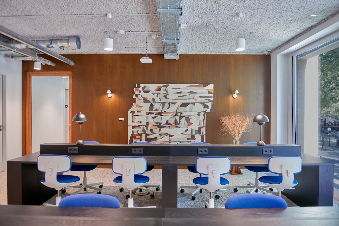 WeWork Rudolfplatz interior photo 4