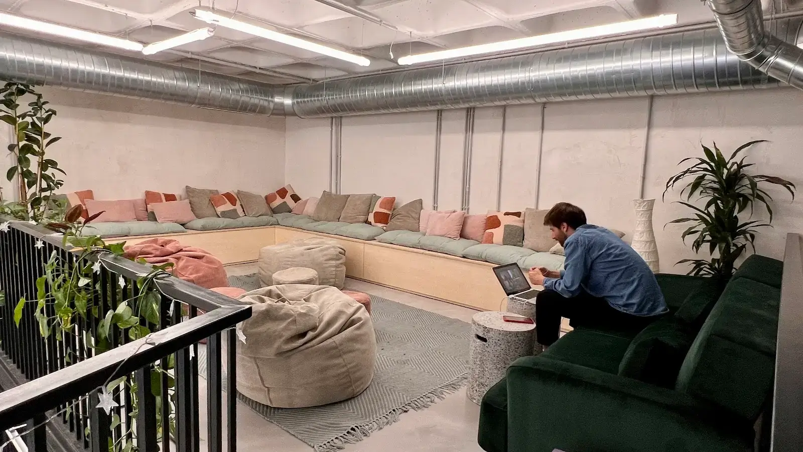 Area Coworking interior photo 8