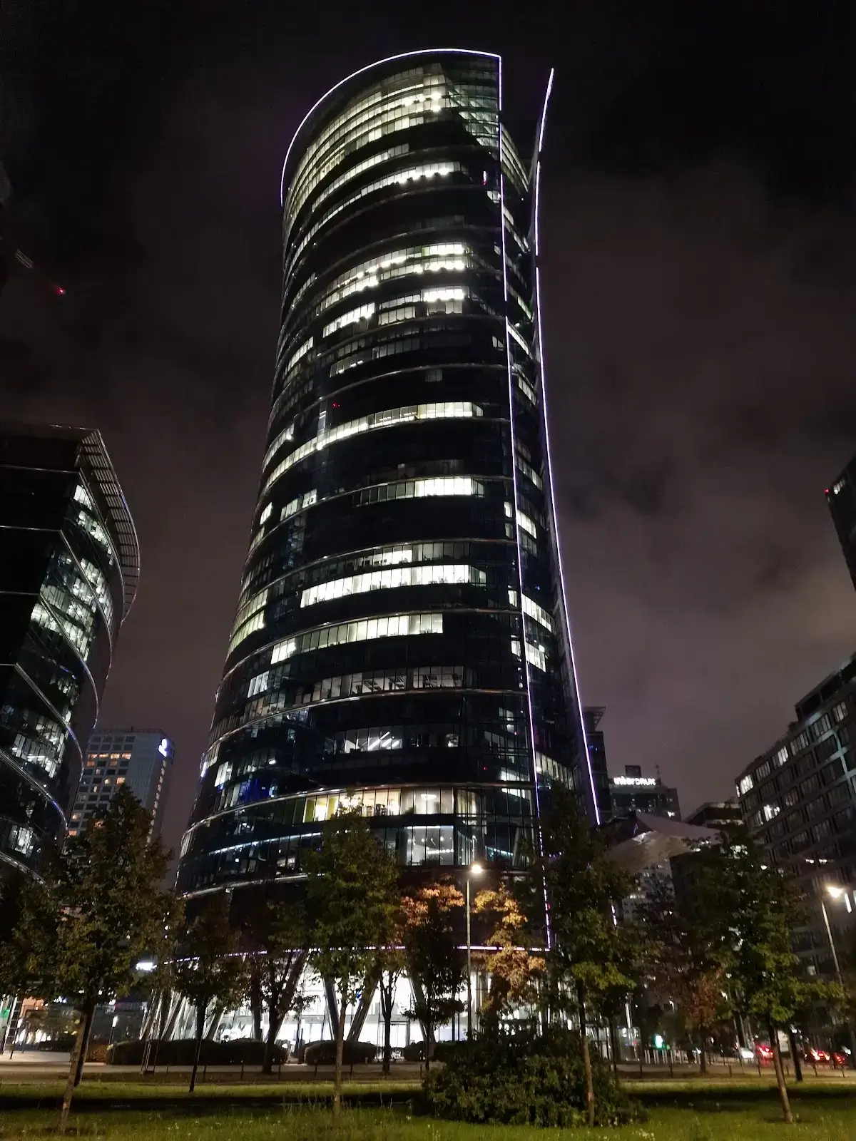 myhive Warsaw Spire interior photo 12