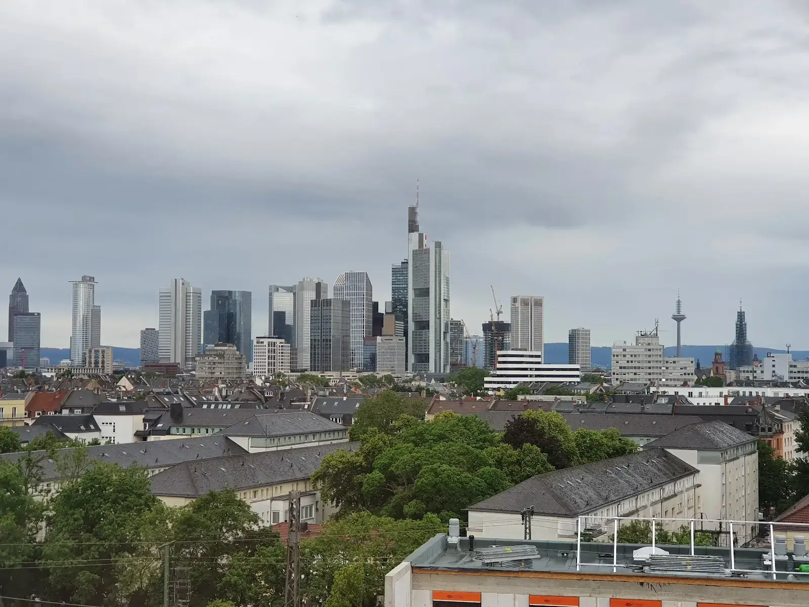 Rivvers Coworking Frankfurt Southside interior photo 3