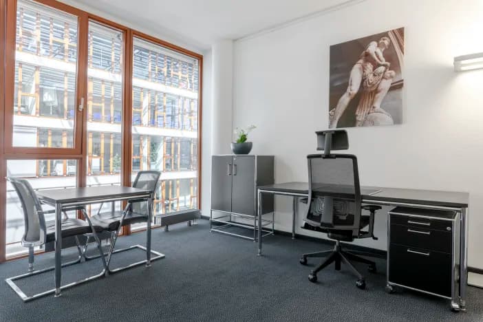 Signature by Regus - Stuttgart interior photo 5
