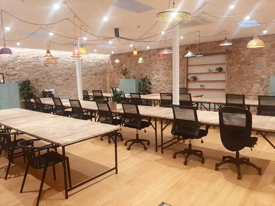 Loft 153 - Coworking, coffeeworking & Events interior photo 6