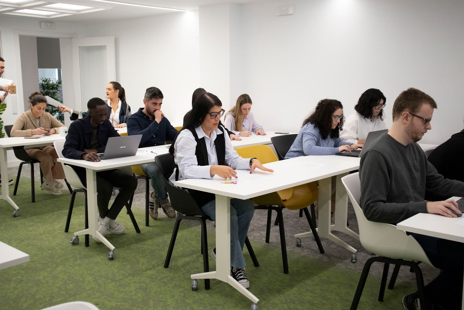Cink Coworking Henri Dunant interior photo 5