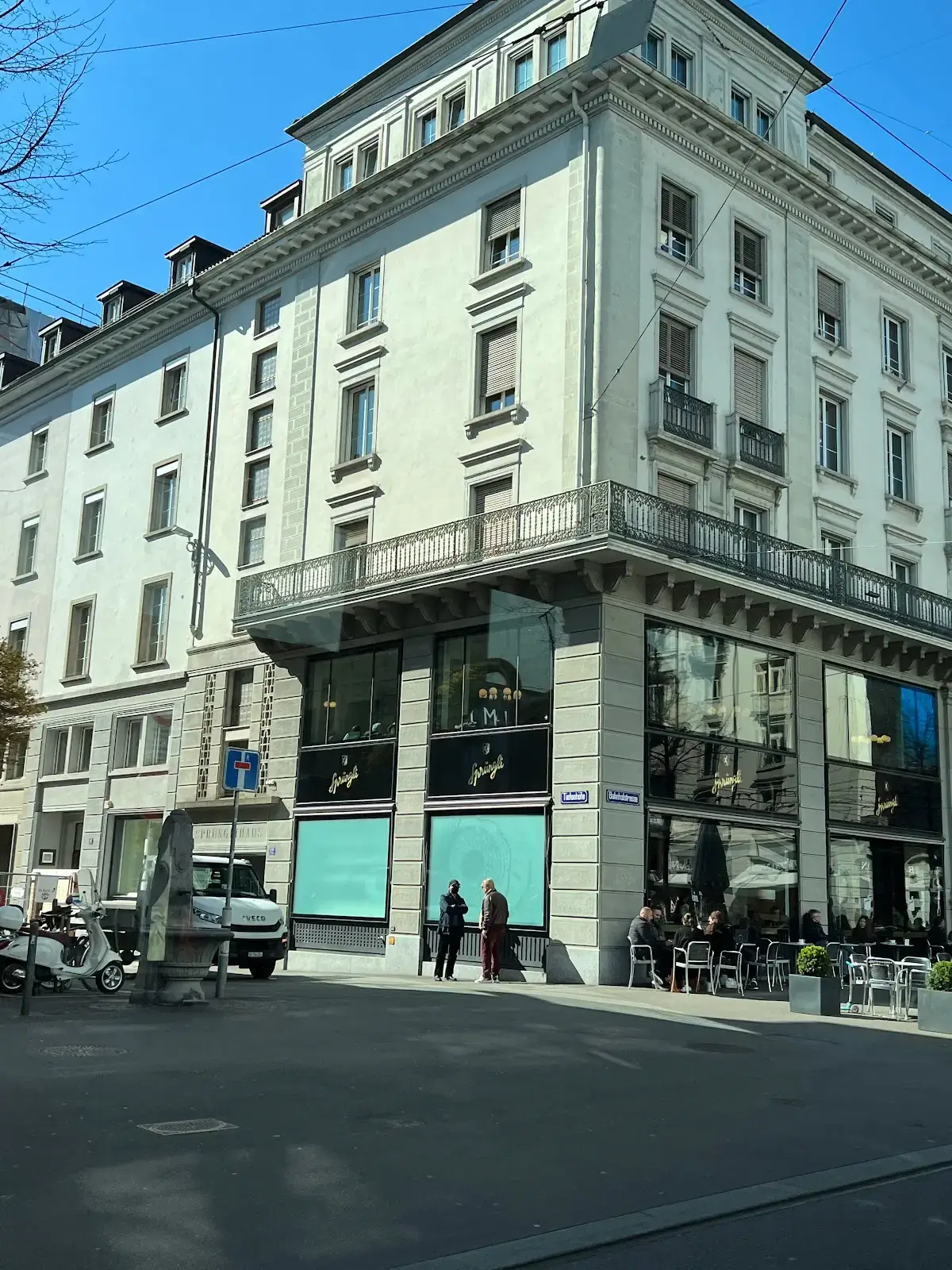 Satellite Office Zürich Bahnhofstrasse interior photo 7