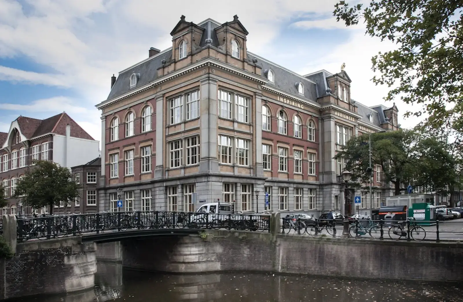 Tribes Amsterdam Raamplein interior photo 9