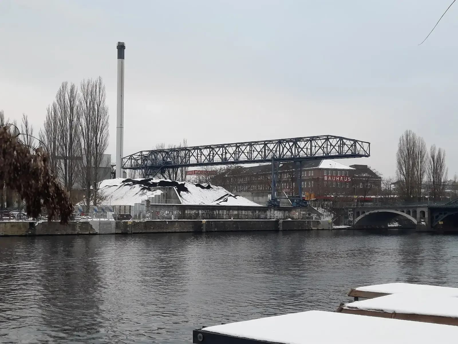 KAOS Berlin interior photo 5