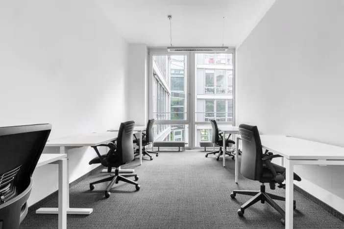 Regus Munich Parkstadt Schwabing interior photo 9